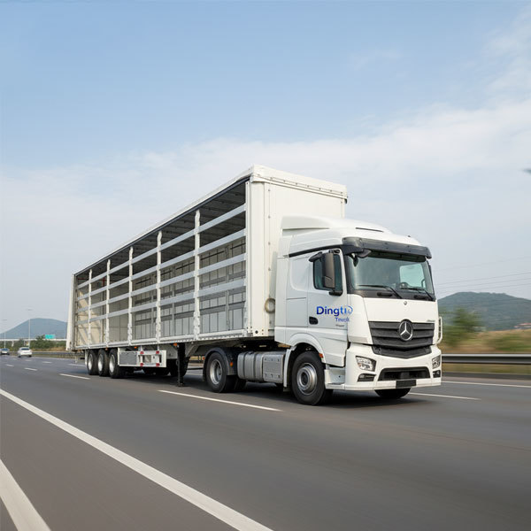 Three-axle box truck trailer or curtain semi-trailer, with a payload of 30-80 tons.