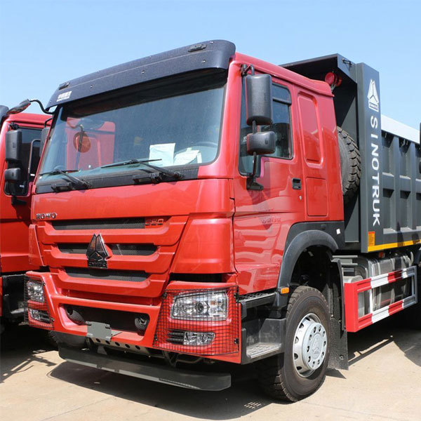 Sinotruk Howo 6x4 50 cubic meter 10-wheel diesel left-turn dump truck