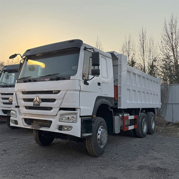 6x4 Sinotruk Howo 50-ton 10-wheel diesel dump truck