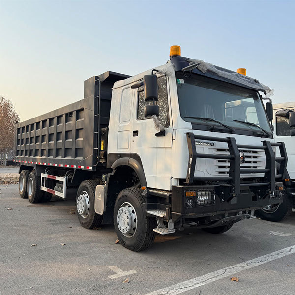 6x4 Sinotruk Howo 50-ton 10-wheel diesel dump truck