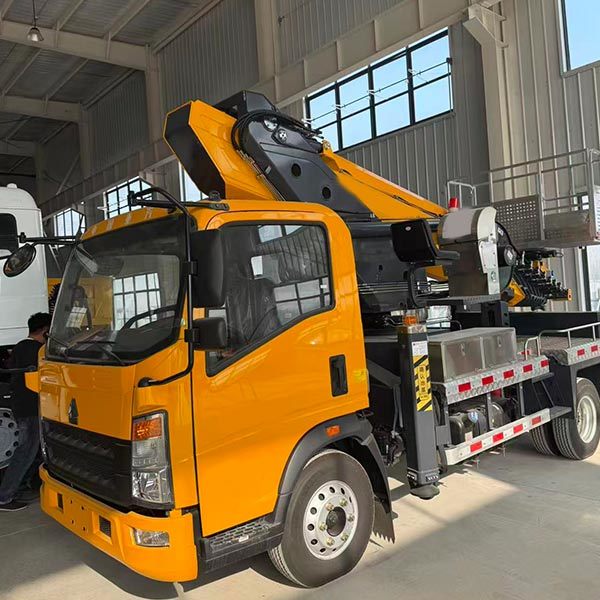 Hydraulic Telescopic Boom Crane Mounted Truck Construction Lifting Equipment Heavy Duty Truck Crane