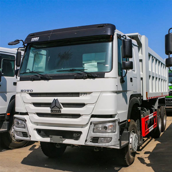 Sinotruk Howo left-turn diesel dump truck