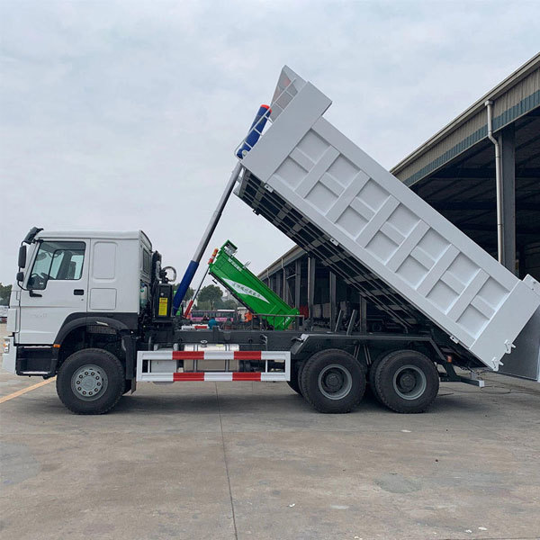 Sinotruk Howo 40 cubic meter 10-wheel heavy-duty left-turn diesel dump truck