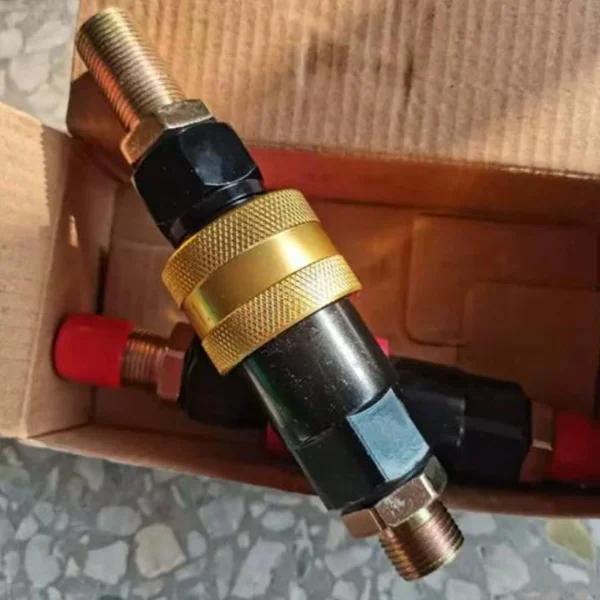 Quick-Connector For Endotracheal Tubes