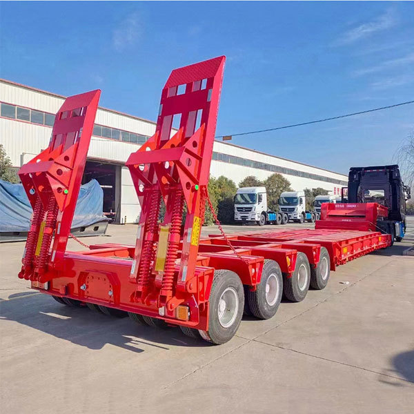 Heavy-duty 5-axle low flatbed trailer, 80-ton, 100-ton, low flatbed semi-trailer for transporting excavators.